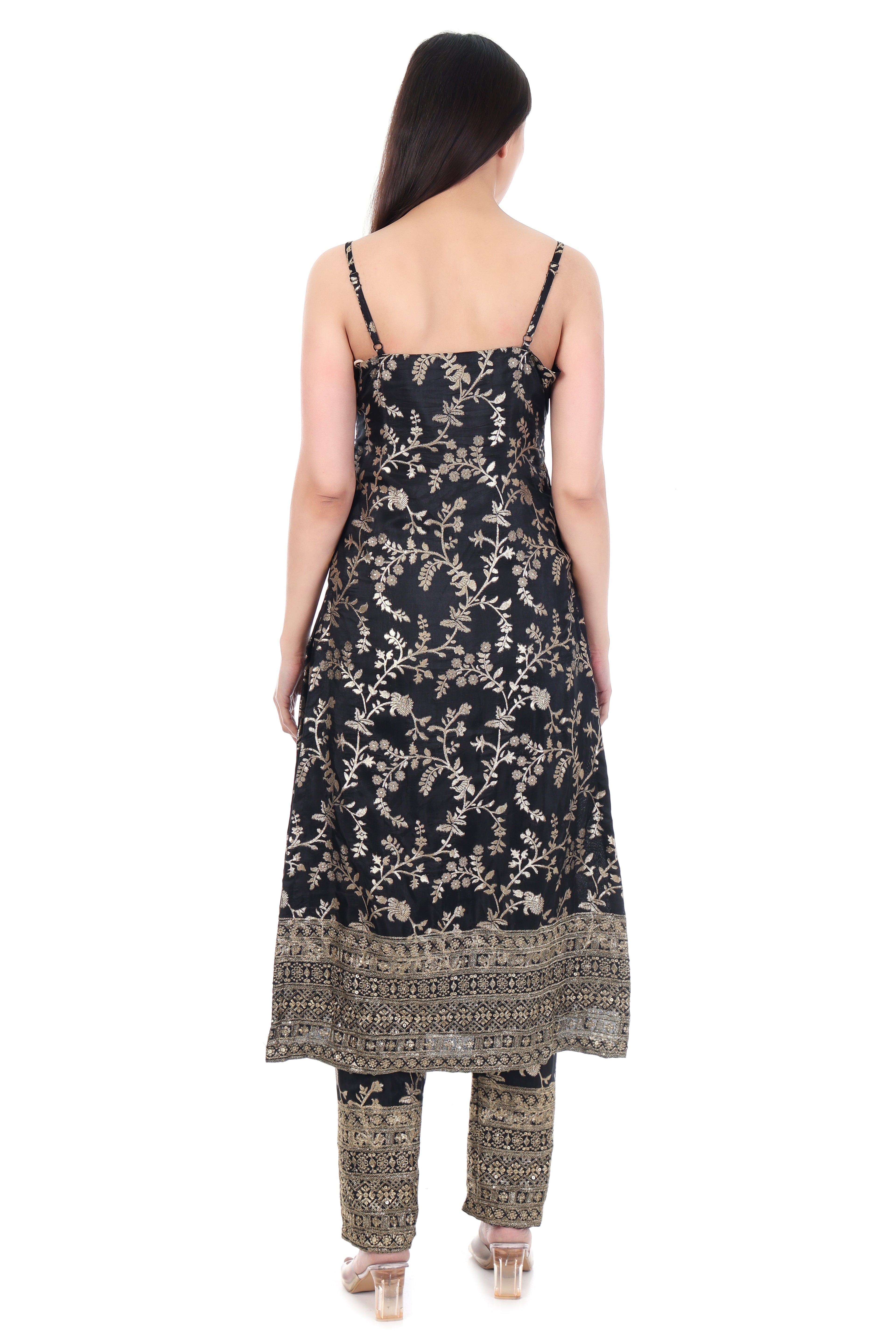 Noir Zari Embroidered Straight Kurti Set